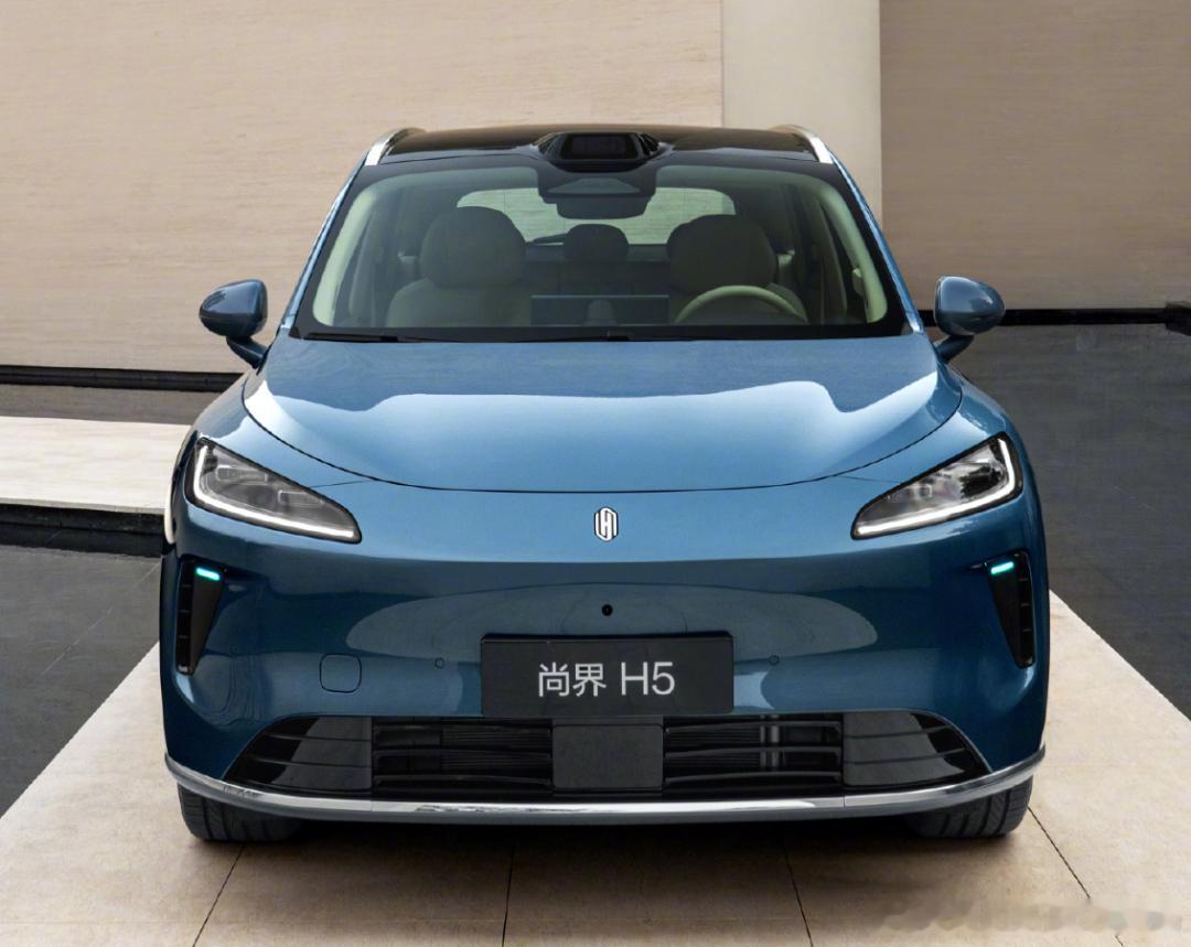 过年走亲戚家里人聊选车给家里长辈买车，越是年纪大，越要选好一点的。日常代步也是，