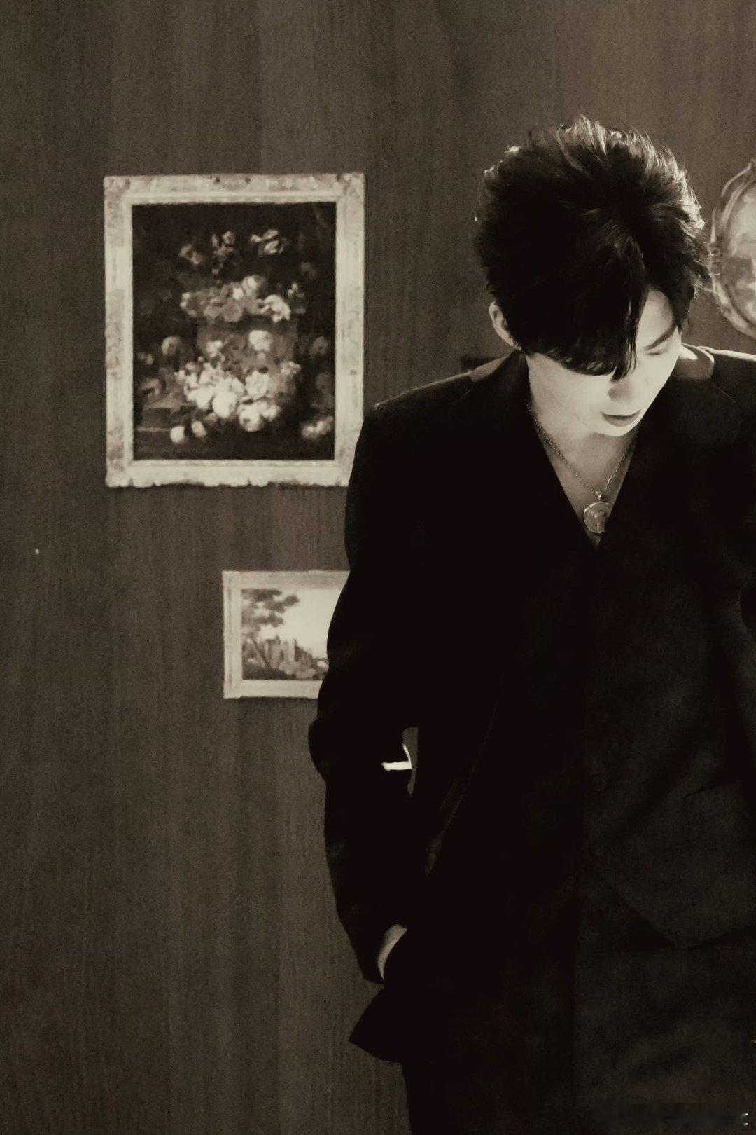 刘宇宁男全一 不得不说刘宇宁的实绩真的太能打了，三部剧热度破万横扫奖项，上百首O