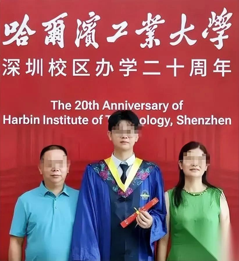 28岁哈工大博士，没了。

就因为公司一个疏忽。

刚说要带上海鲜肉月饼回家的人