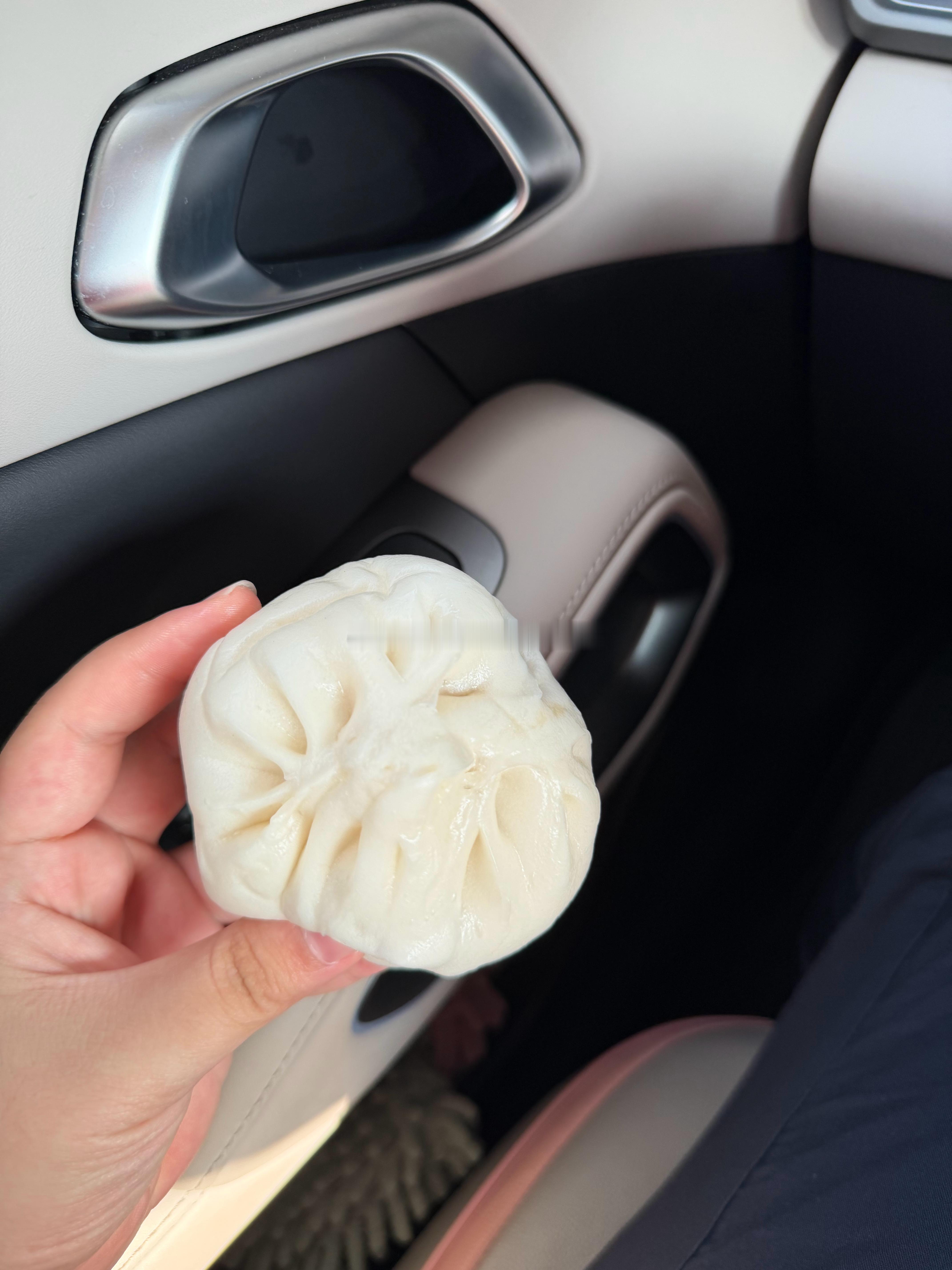 今天早上吃人饭了 