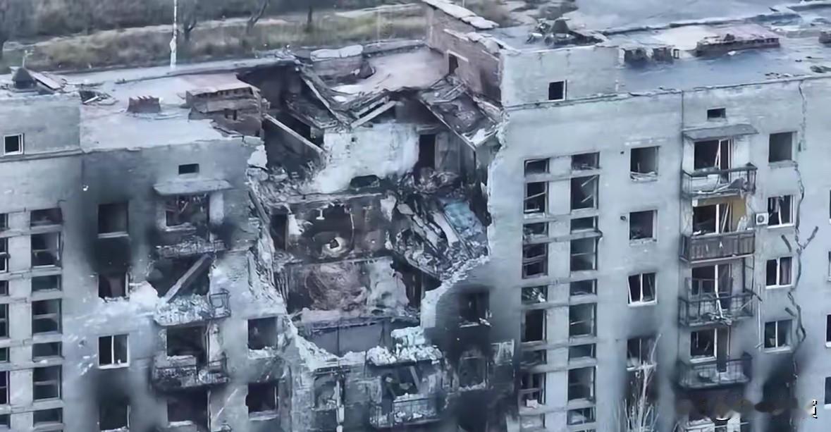 乌克兰军官：康斯坦丁诺夫卡正被从地图上抹去，俄军又锁定一座目标城市

俄军这波攻