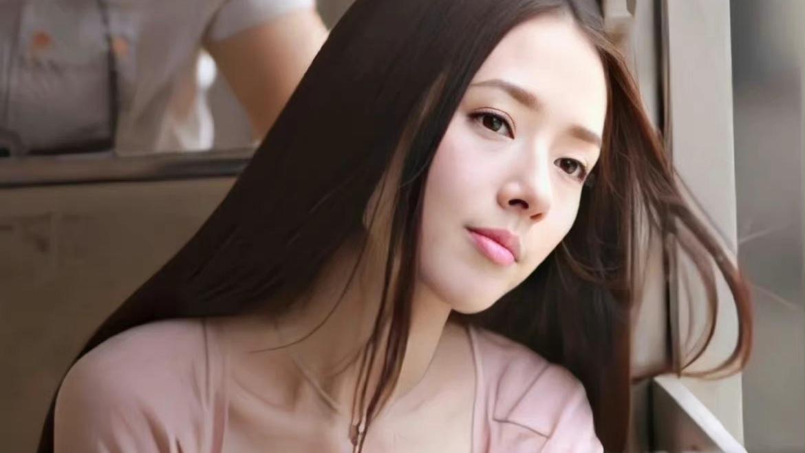 郭碧婷：女人不必活成别人期待的样子

印象中，认识郭碧婷，还是从益达口香糖广告中