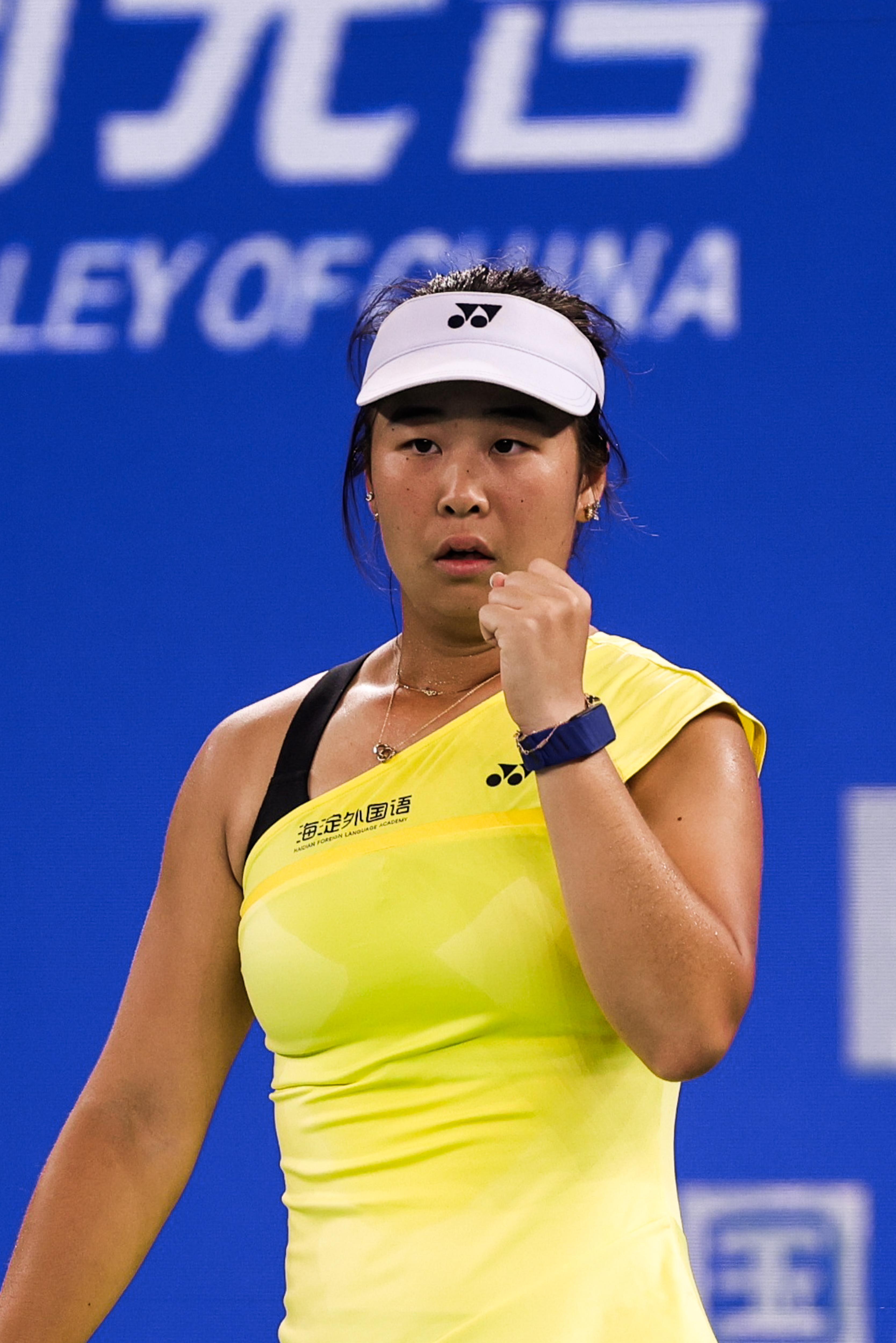 首胜Top 100！WTA1000赛正赛首胜！祝贺👏武网施晗爆冷淘汰伊埃拉施晗