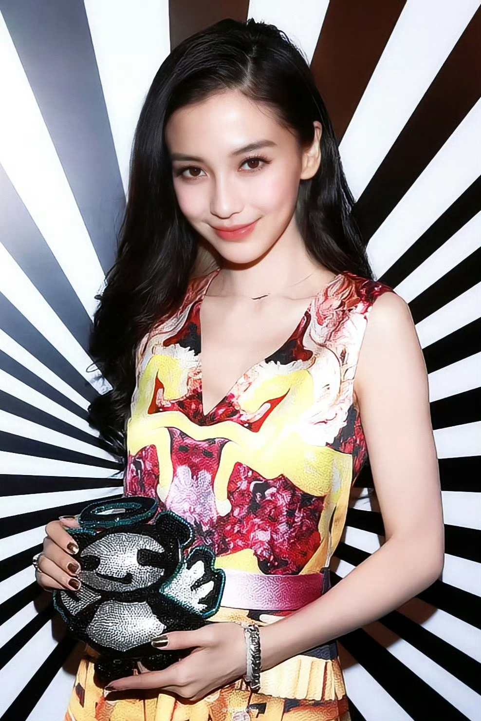 angelababy angelababy "或许我们素未谋面,但我对你的爱意永