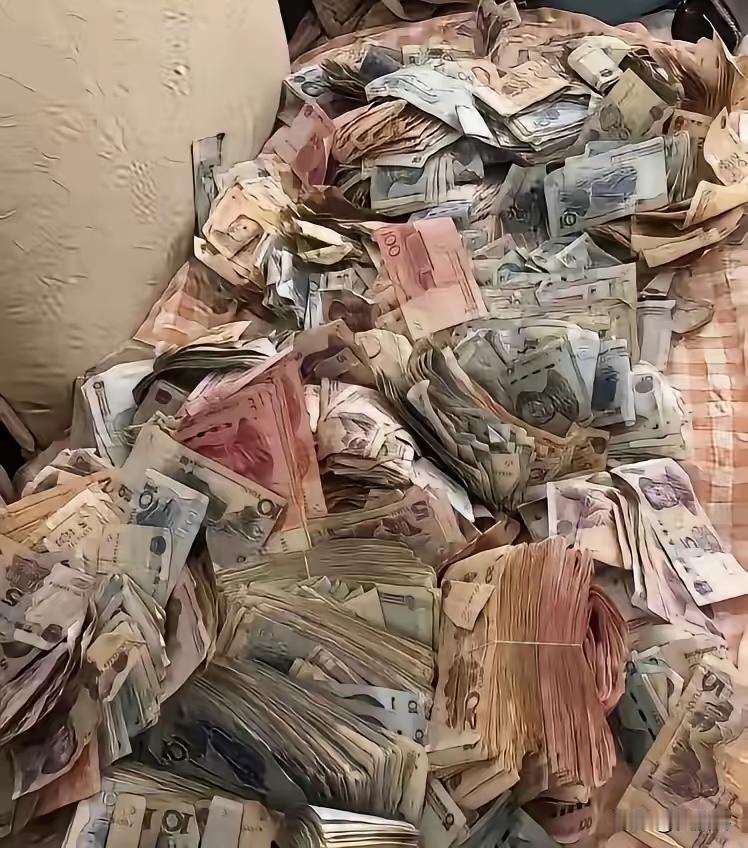 老人的遗产。

才七十多岁就走了，一辈子省吃俭用，勤俭持家，农忙时早出晚归在地里