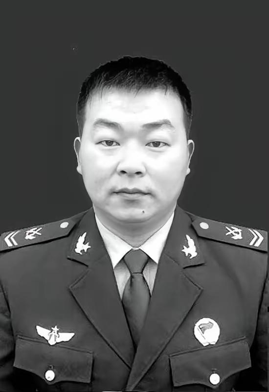 李道洲（1988年7月—2018年3月3日），男，2005年12月入伍，四级军士