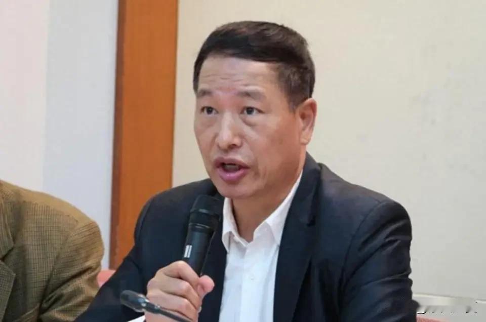 2026年5月11日，台湾前空军副司令、退役中将张延廷在媒体节目中公开点评南亚军