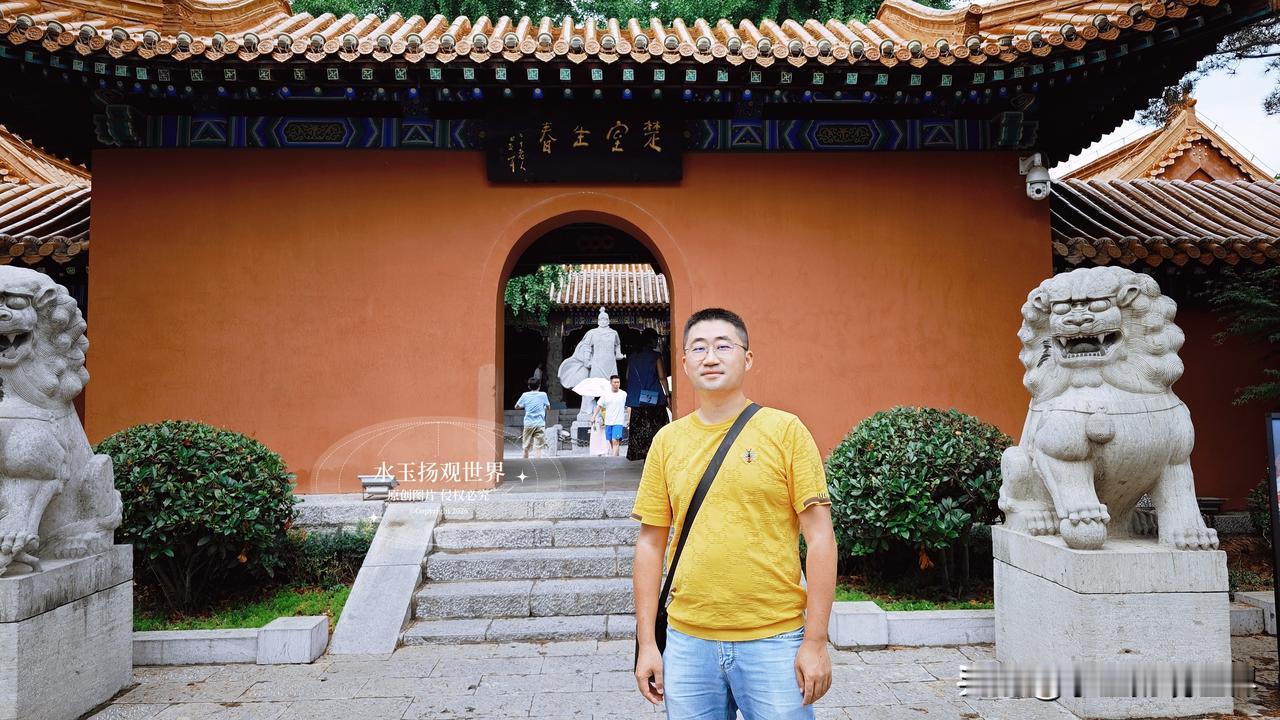 总觉得，读懂一座城，要先读懂它的风骨。而徐州的风骨，就藏在户部山巅这座戏马台里 