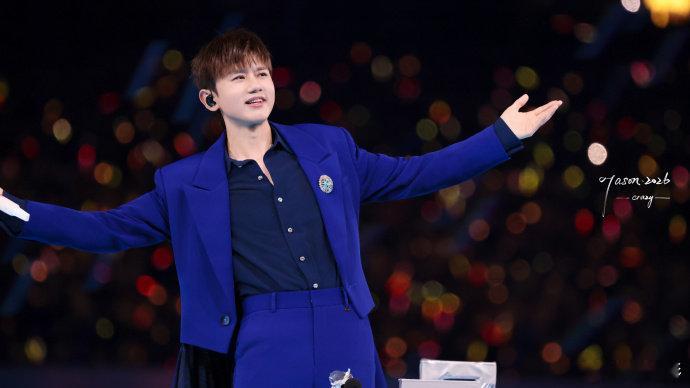 张杰共赴斗转星移的盛大收官 终于迎来张杰鸟巢巡演的盛大收官，一路走过来真的满是感