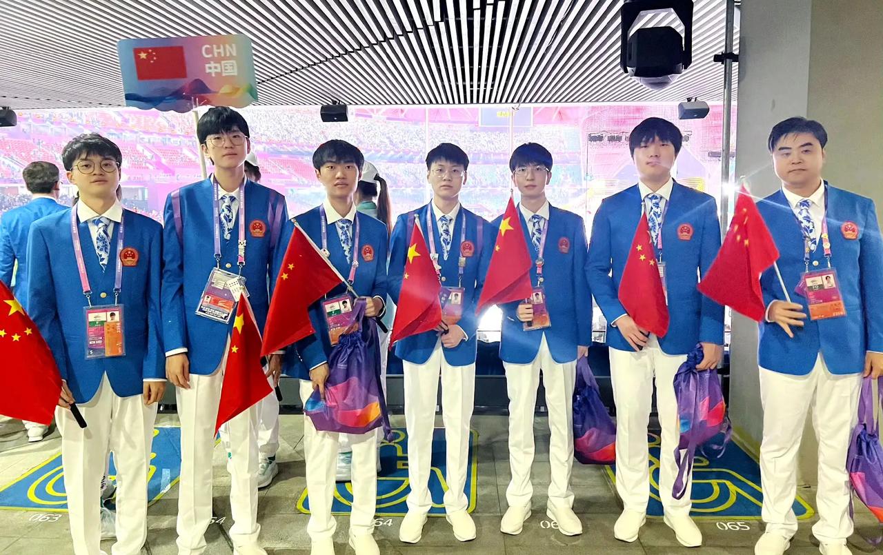为什么不上Xun？
就在刚刚亚运英雄联盟项目半决赛中国队不敌韩国队直接无缘金银牌
