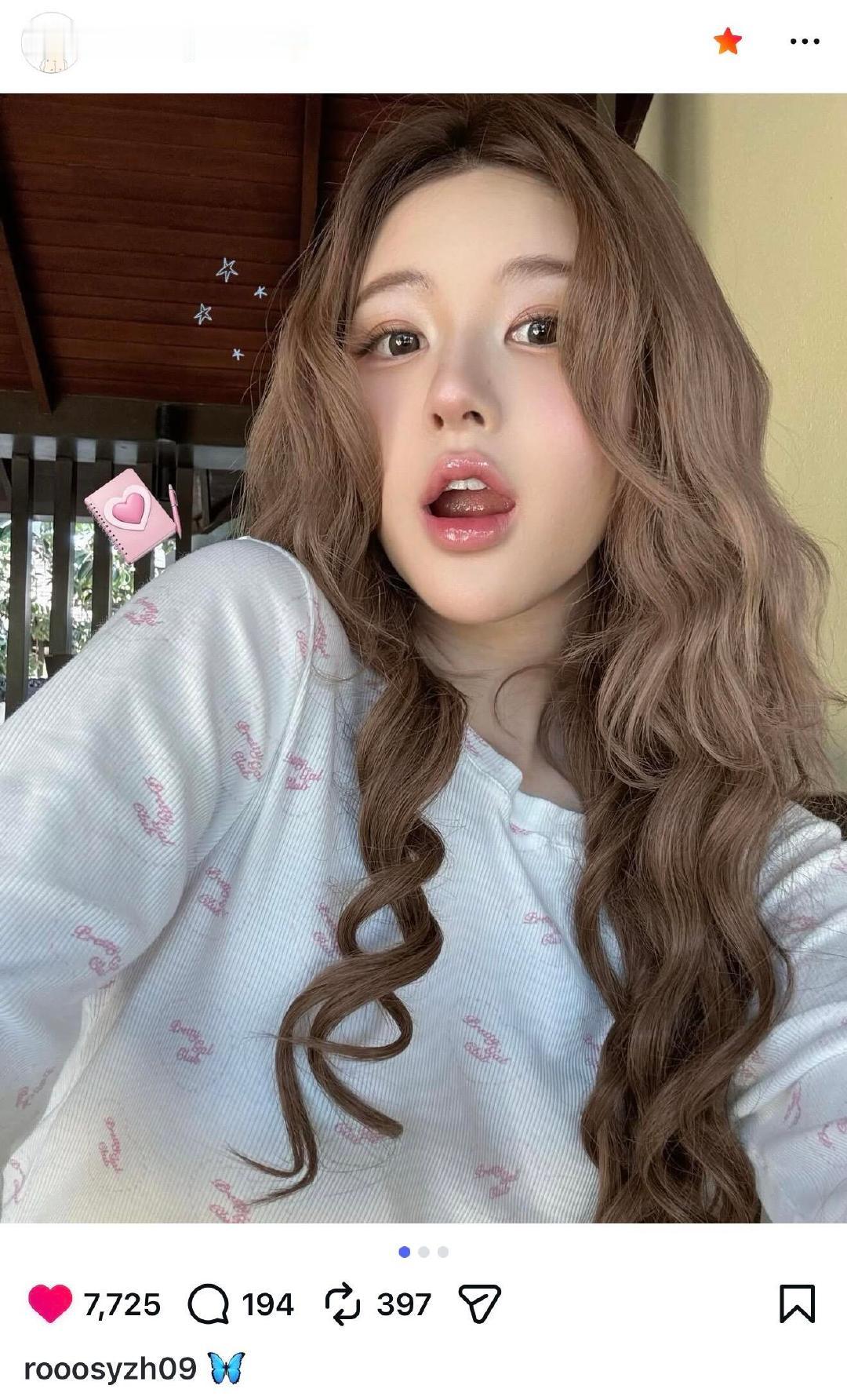 赵露思ins更新💜，还养了一只小鸟 