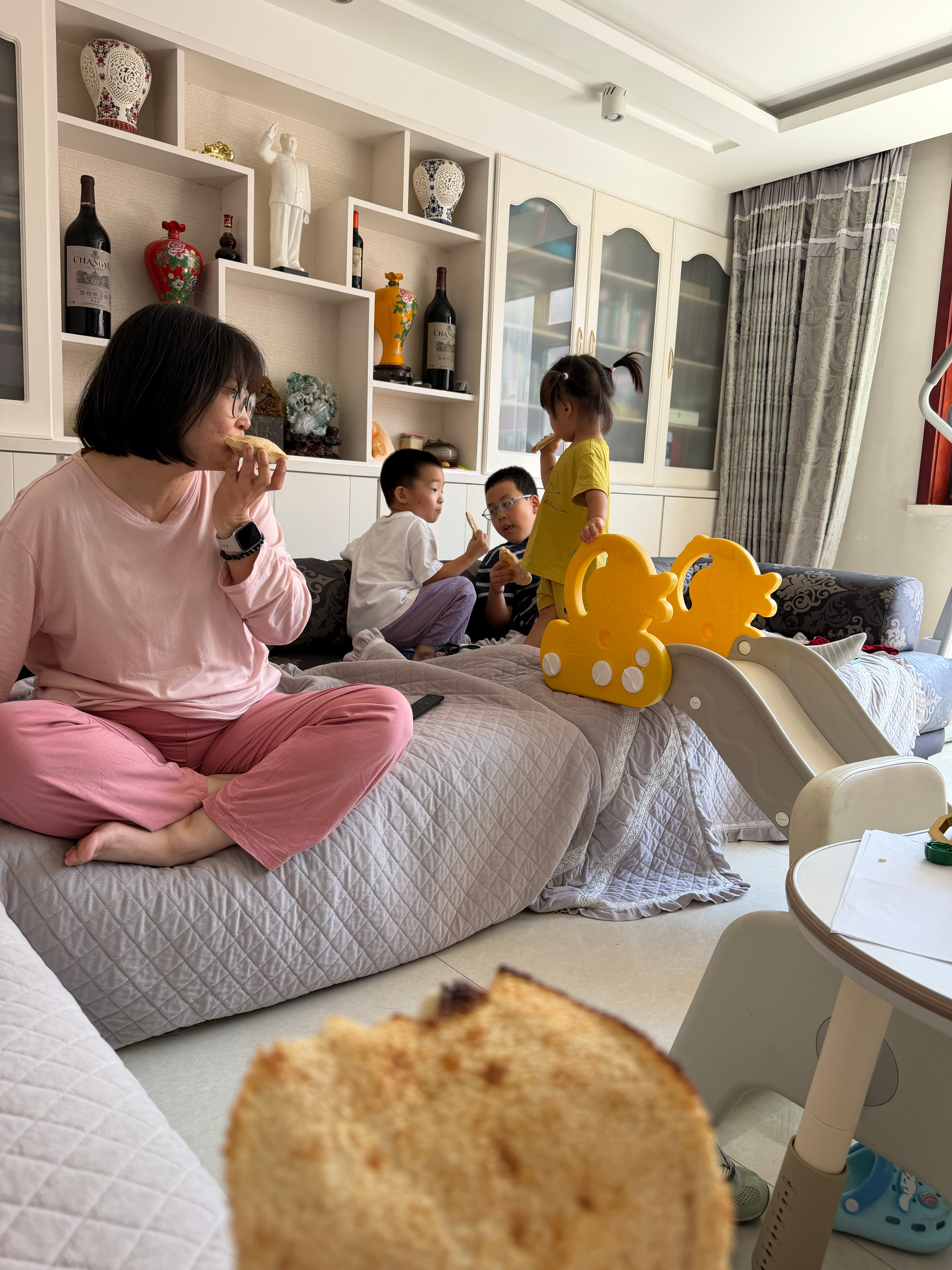 碳水之家，烧饼作为零食出现 ​​​