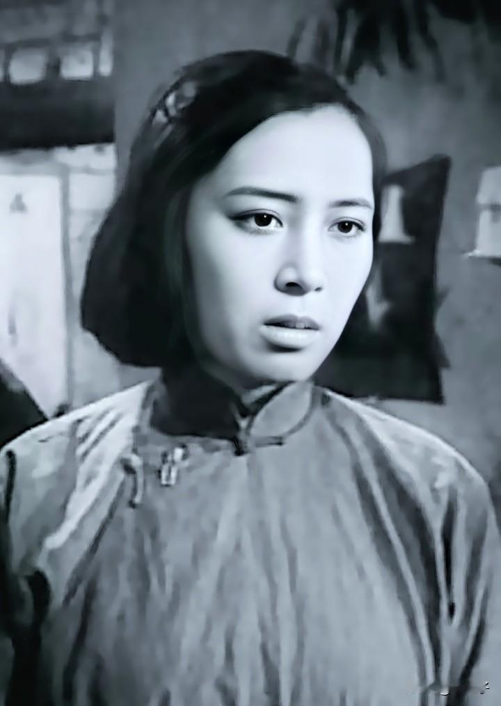 中国电影史人物之第1380位，赵莹（1924一）
生于山西灵石。
著名电影科教编
