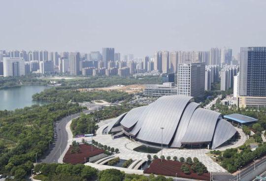 合肥出台“总部经济 10 条”，总部企业将上市主体迁入合肥的，给予三百万元一次性