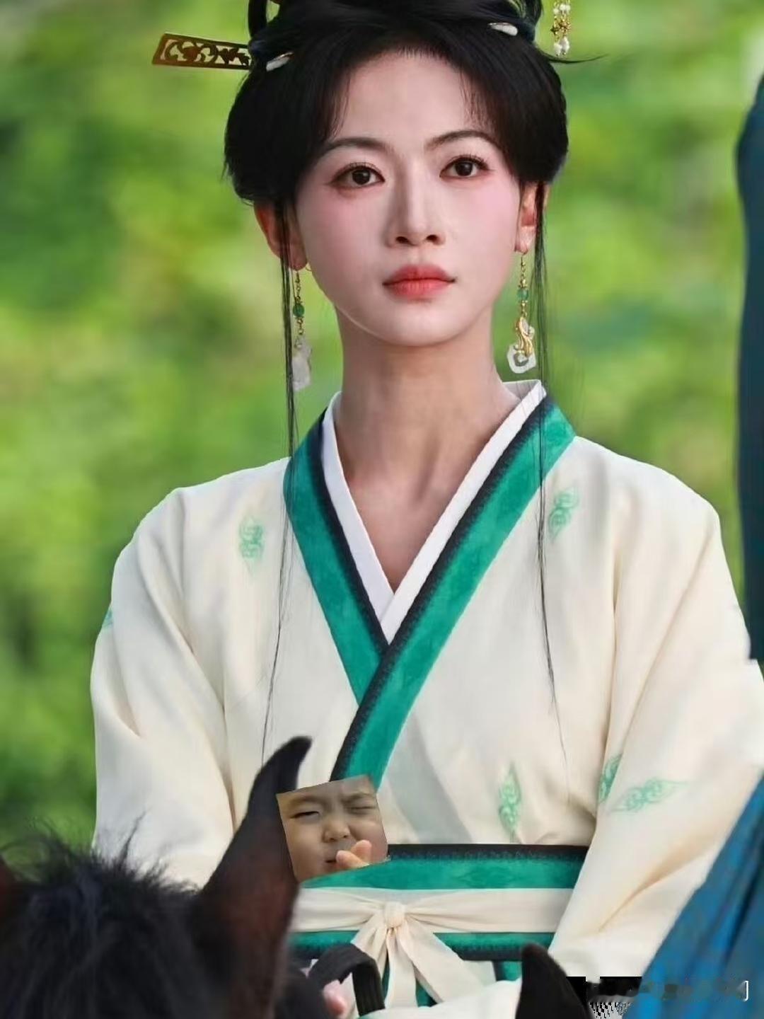 吴谨言这部剧造型师是谁？很美啊，很久没有看到这么美的发髻了 ​​​