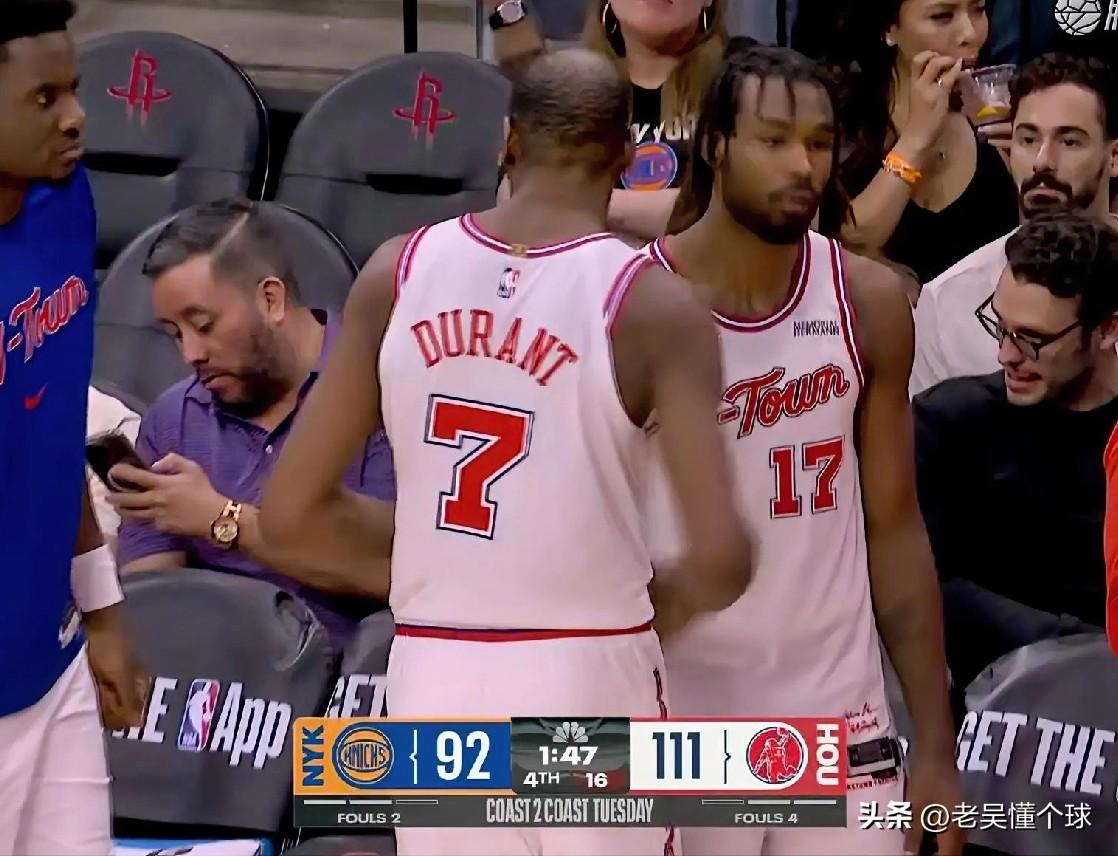 难怪乌度卡坚持给你机会，你对火箭来说还是挺关键的。

火箭今天大胜尼克斯，可以说