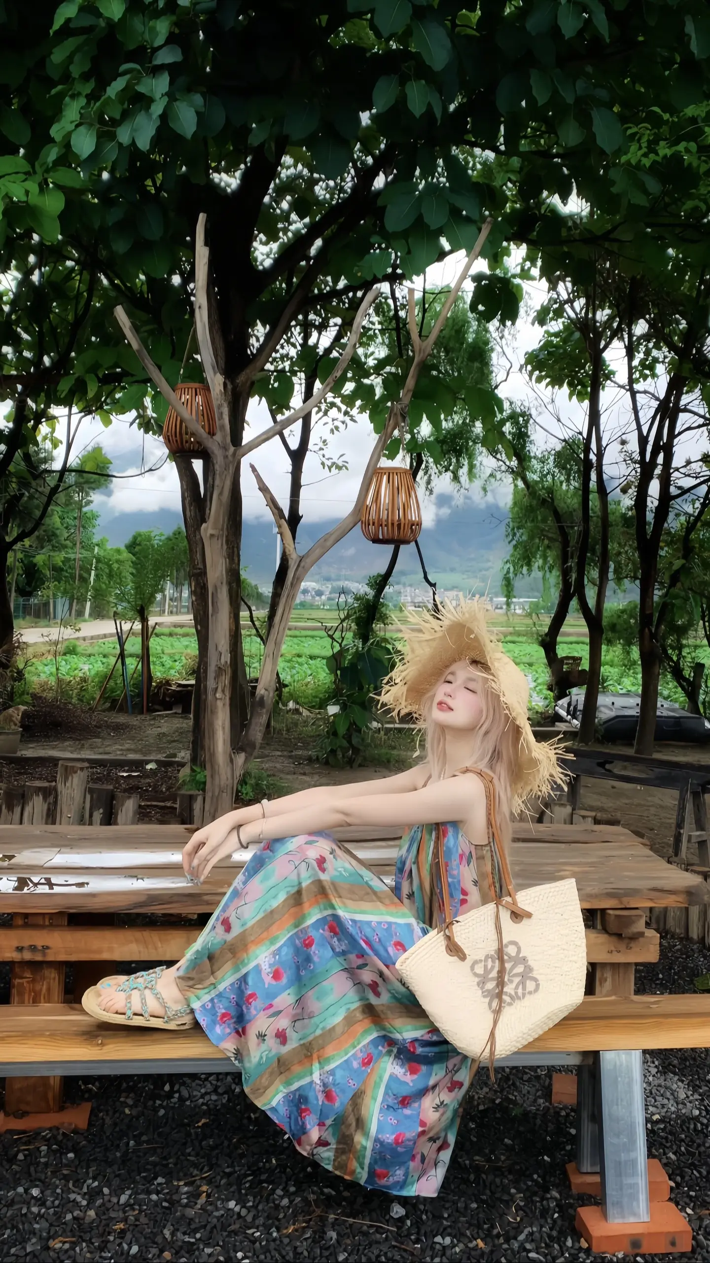 少与人纠缠 多看大自然。