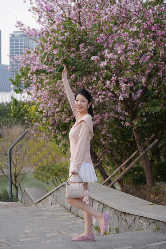 春和景明 女生总会为粉色怦然心动