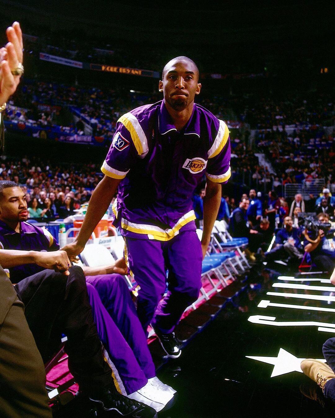 最好看的紫金配色，科比在全明星初登场 