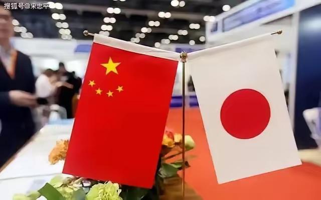 一个日本华人一针见血指出：现在中国若再战日本，撑不了14年，不是中国能撑多久，而