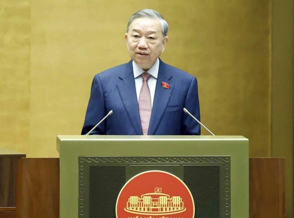 就在刚刚，
 
越南高调宣布了，
 
4月14日，应中国官方的主动邀请，越南国家