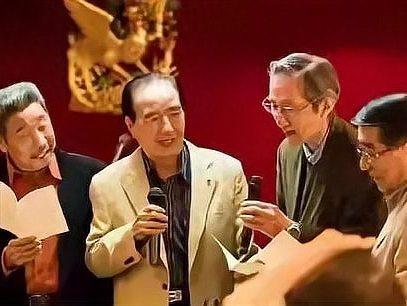 人生歌

人生难过百岁天，
争权夺势为权钱。
命运全凭天注定，
拼死拼活也枉然。