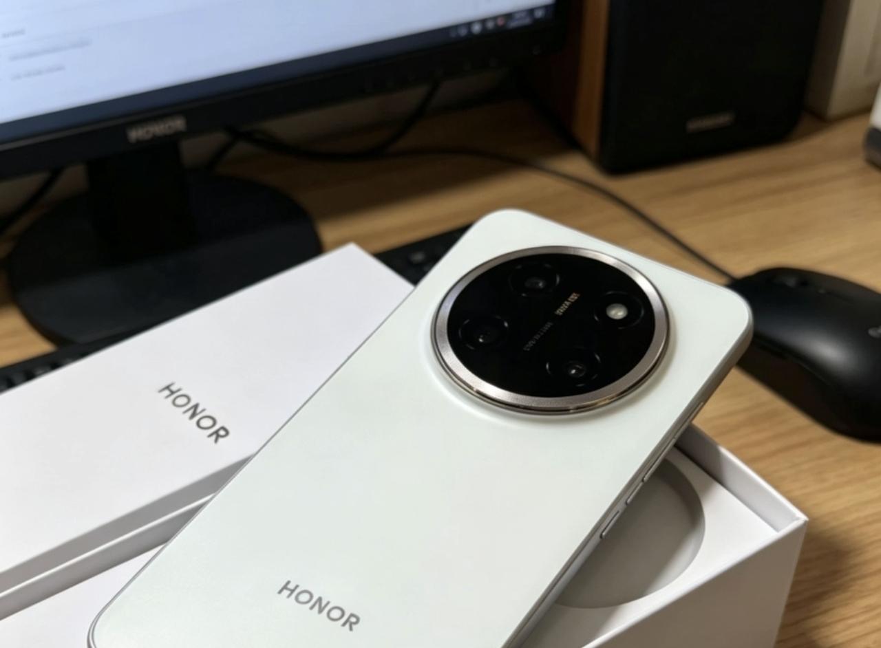 荣耀X80标准版本和GT版本还会不会推出呢？

荣耀X80系列已经推了X80i和
