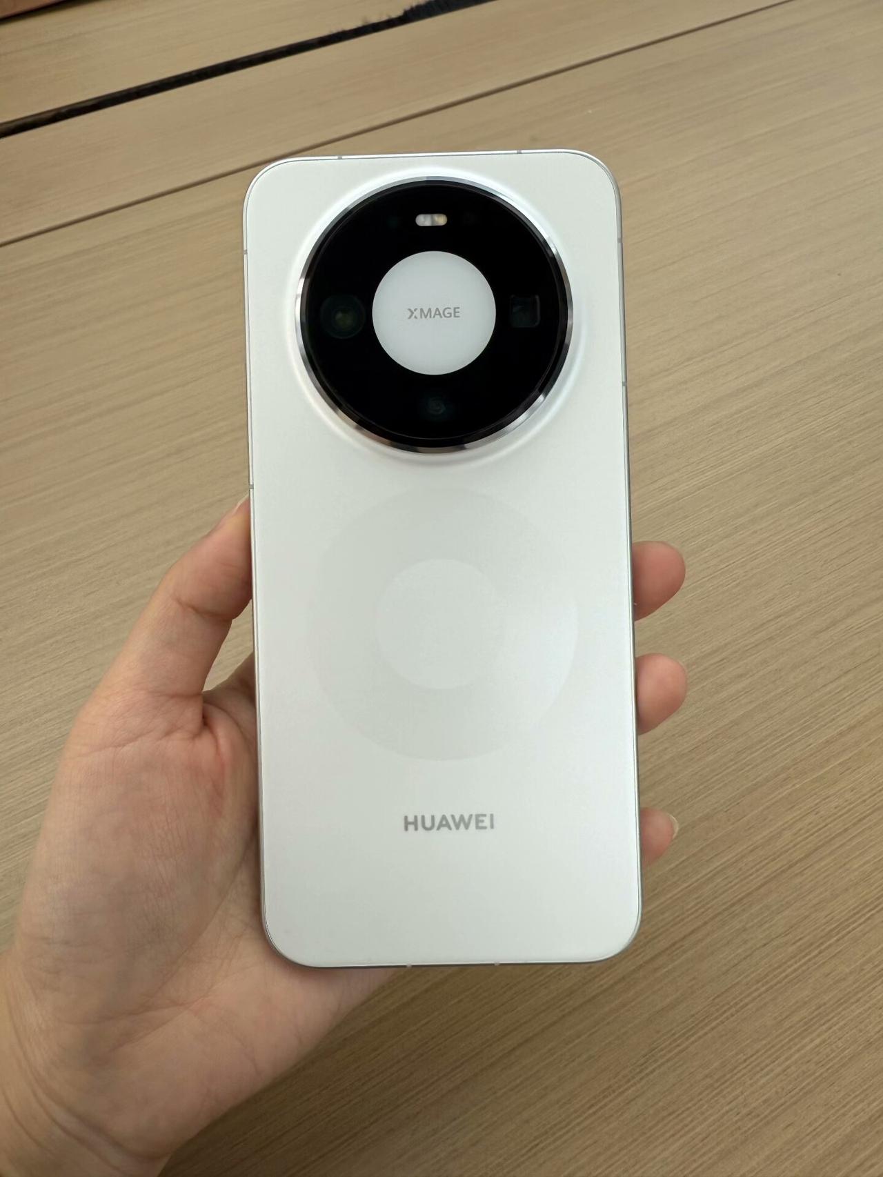 经历过Mate70高价劝退的才懂！你是不是也在蹲加量不加价的年度真香机？

这回