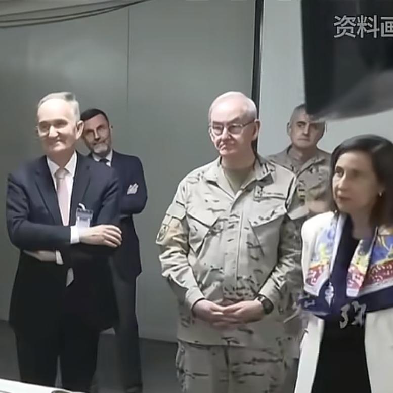 哈哈哈，中东出现了戏剧性的一幕。你们要打，好好打我们走。惹不起我可躲得起。也就在