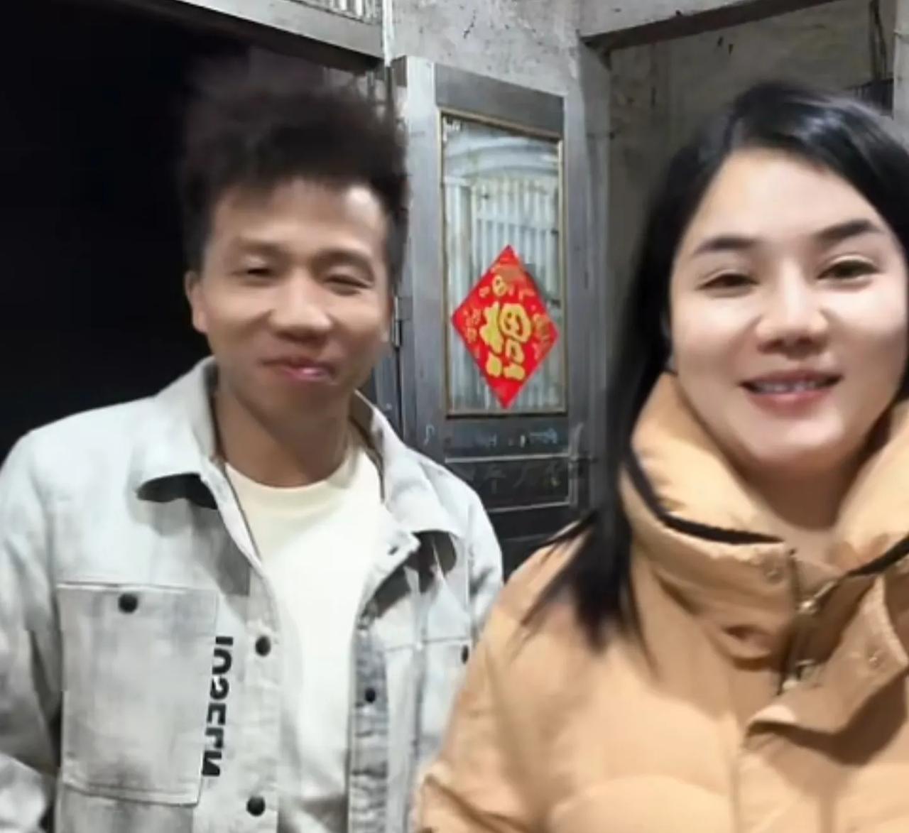 黄毛小宝湖南老家这个环境换成你，你会嫁吗？墙还是水泥墙，除了大电视以为还没有看到