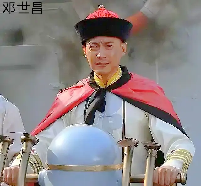 两个不同时代酝酿出两个不同的人物。这三张图片基本上代表了两个不同的时代...