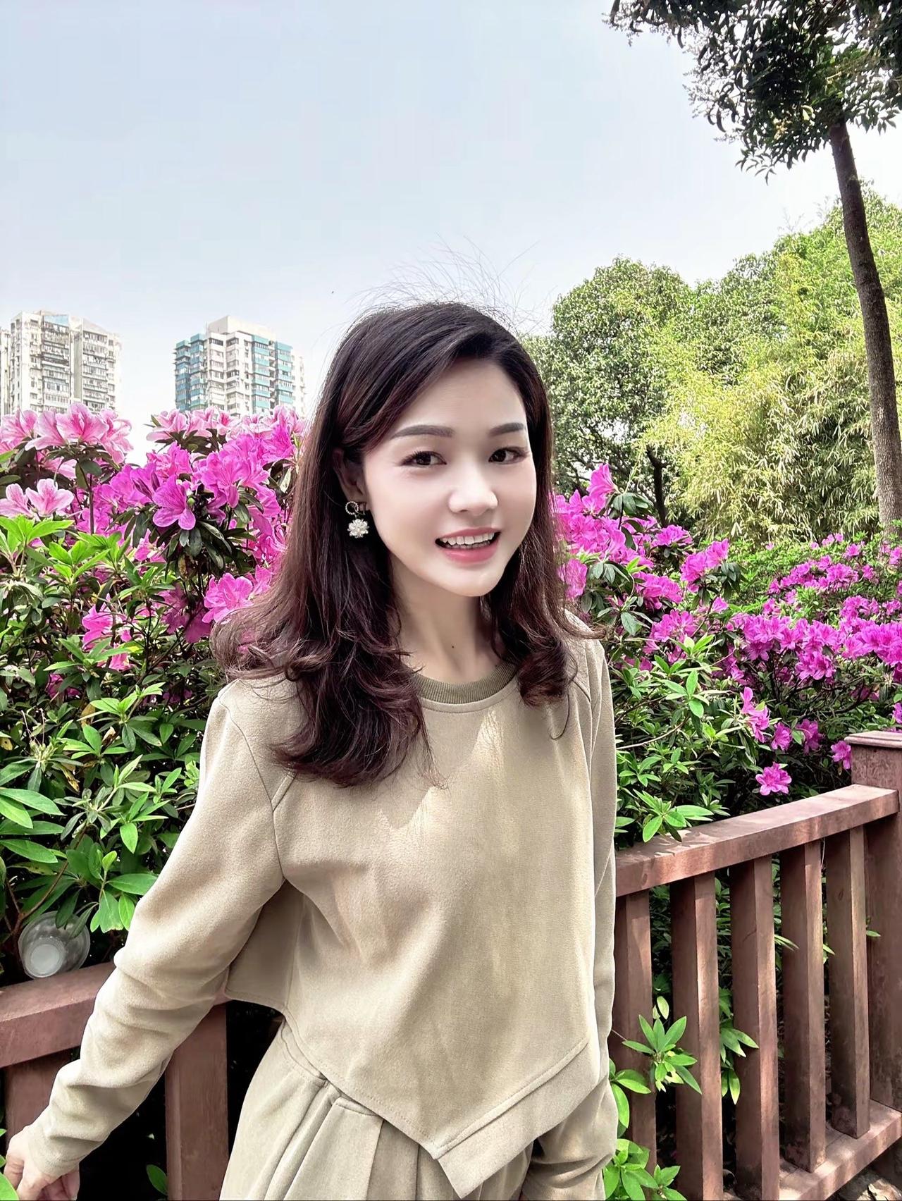 春来更有好花枝，向前都是好日子。我的春日穿搭look 春日限定氛围感随拍