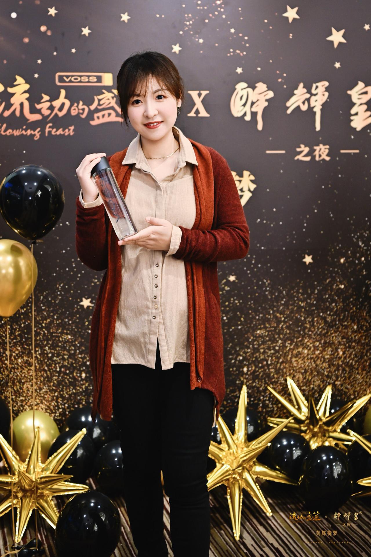 人均128元，在亚洲第一高楼里吃宁波菜？

要不是亲眼看到，我也不敢信。
	
醉