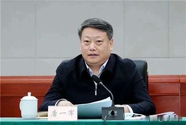 重磅消息，司法部原部长唐一军被查！

刚刚，权威媒体发布消息，江西省政协主席唐一