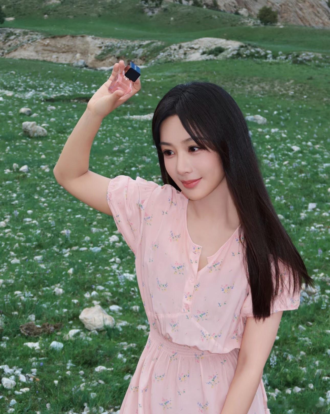 杨紫好美丽 ​​​