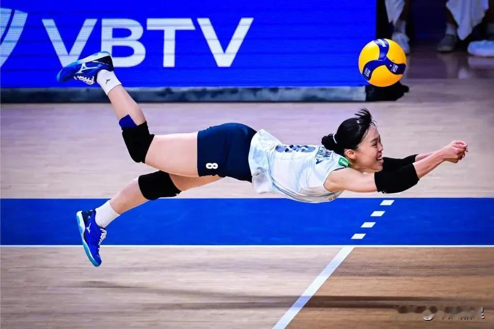 日本胜多米尼加，离中国女排仅3.23分！
提前拿到巴黎奥运会入场券的多米尼加在世