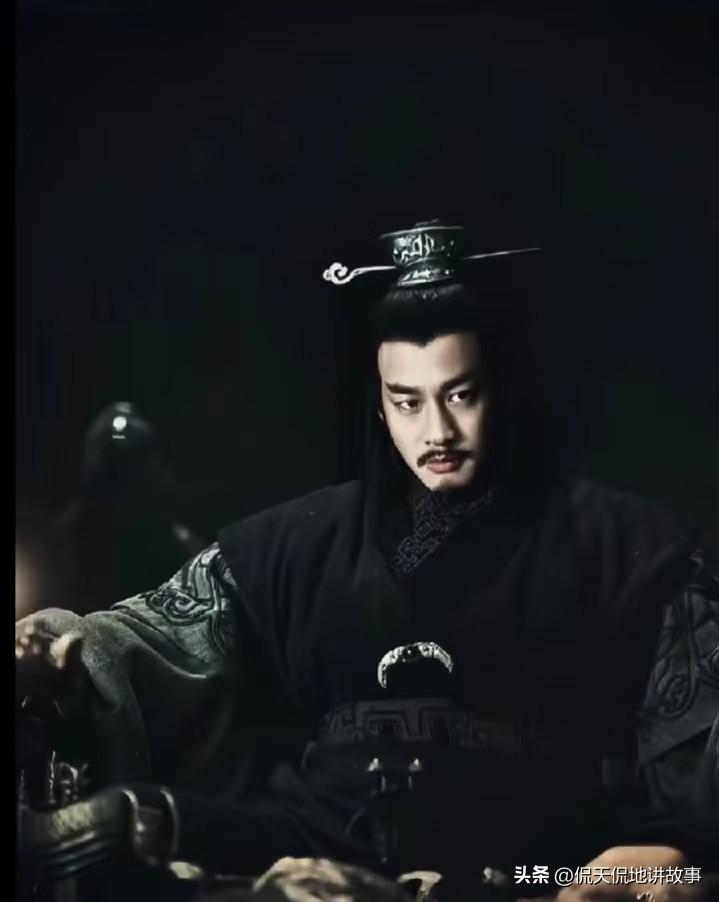 项羽的悲剧在于什么呢?世人总习惯用一套标准定义成功，仿佛只有守着礼义廉耻、行于阳