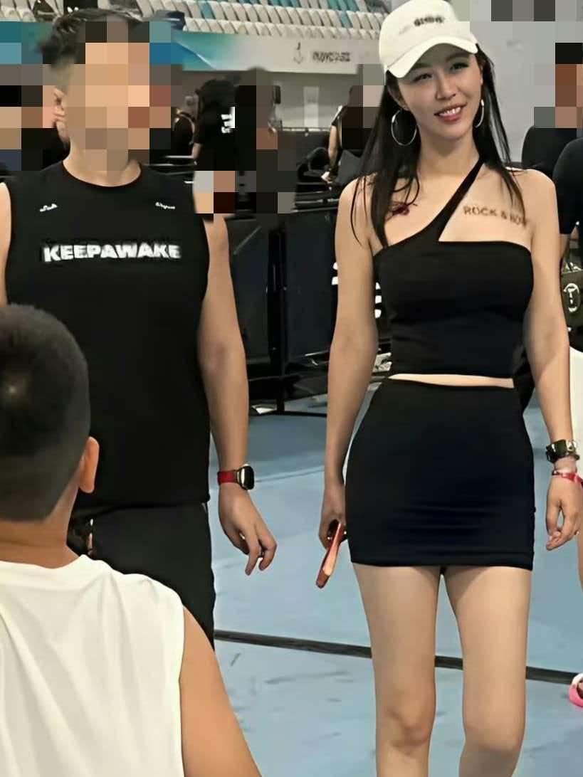 说句实话，你们别骂我，
75岁的王石最让人羡慕的，
根本不是他的身体素质有多好，