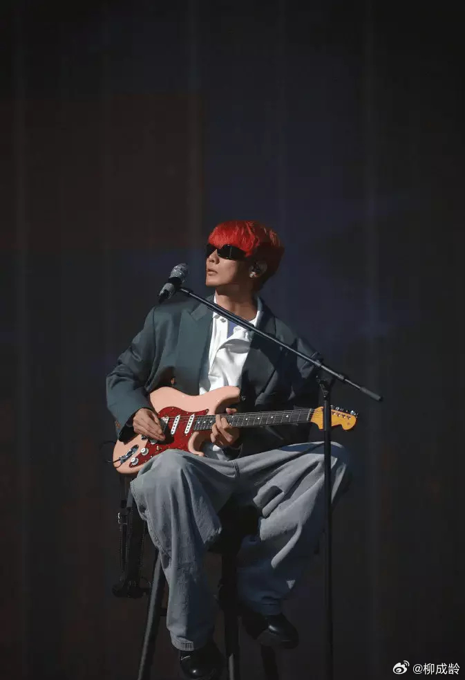 李荣浩喊话单依纯强行侵权，维权就是如此霸气！ 