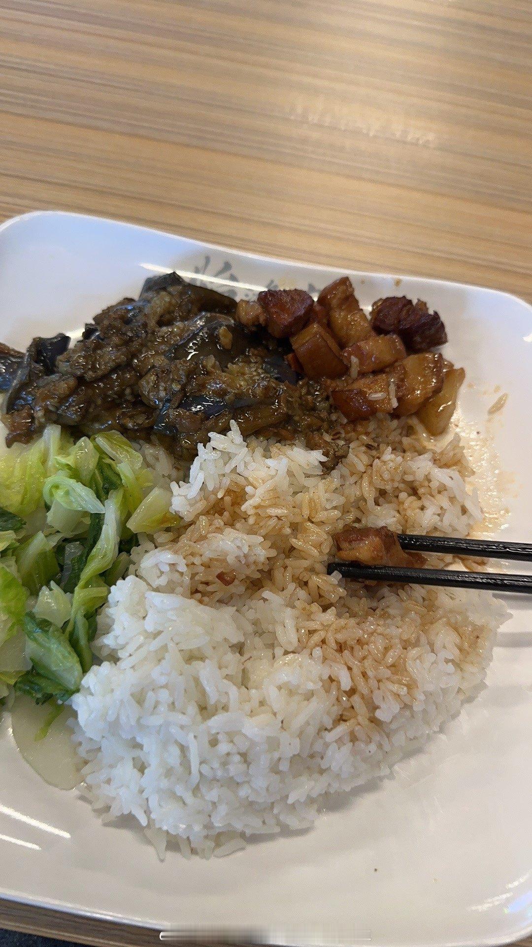 工作再忙也得吃饭啊，朋友等我回来，继续带大家冲锋！黄金原油趋势剖析大师-杜生 黄