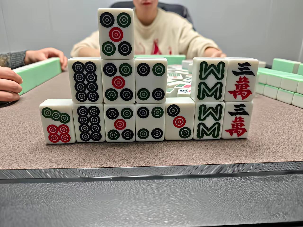 不是，你这样打麻将的吗[捂脸]