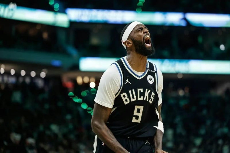 卧槽这个数据我没想到！NBA历史上唯一一个三冠王！即同时拥有总冠军（2021）、