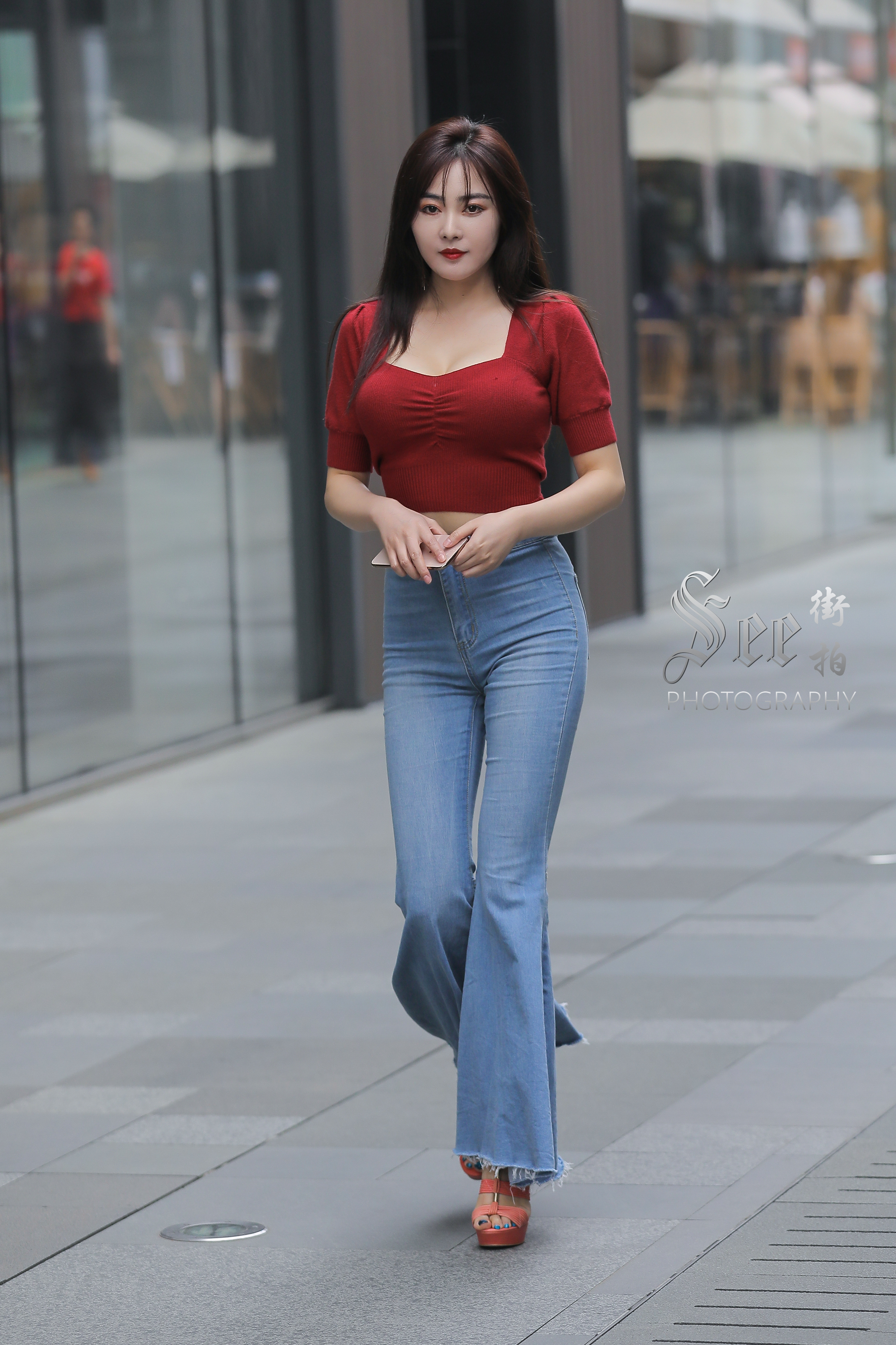 喇叭牛仔裤，知性迷人~~ ​​​