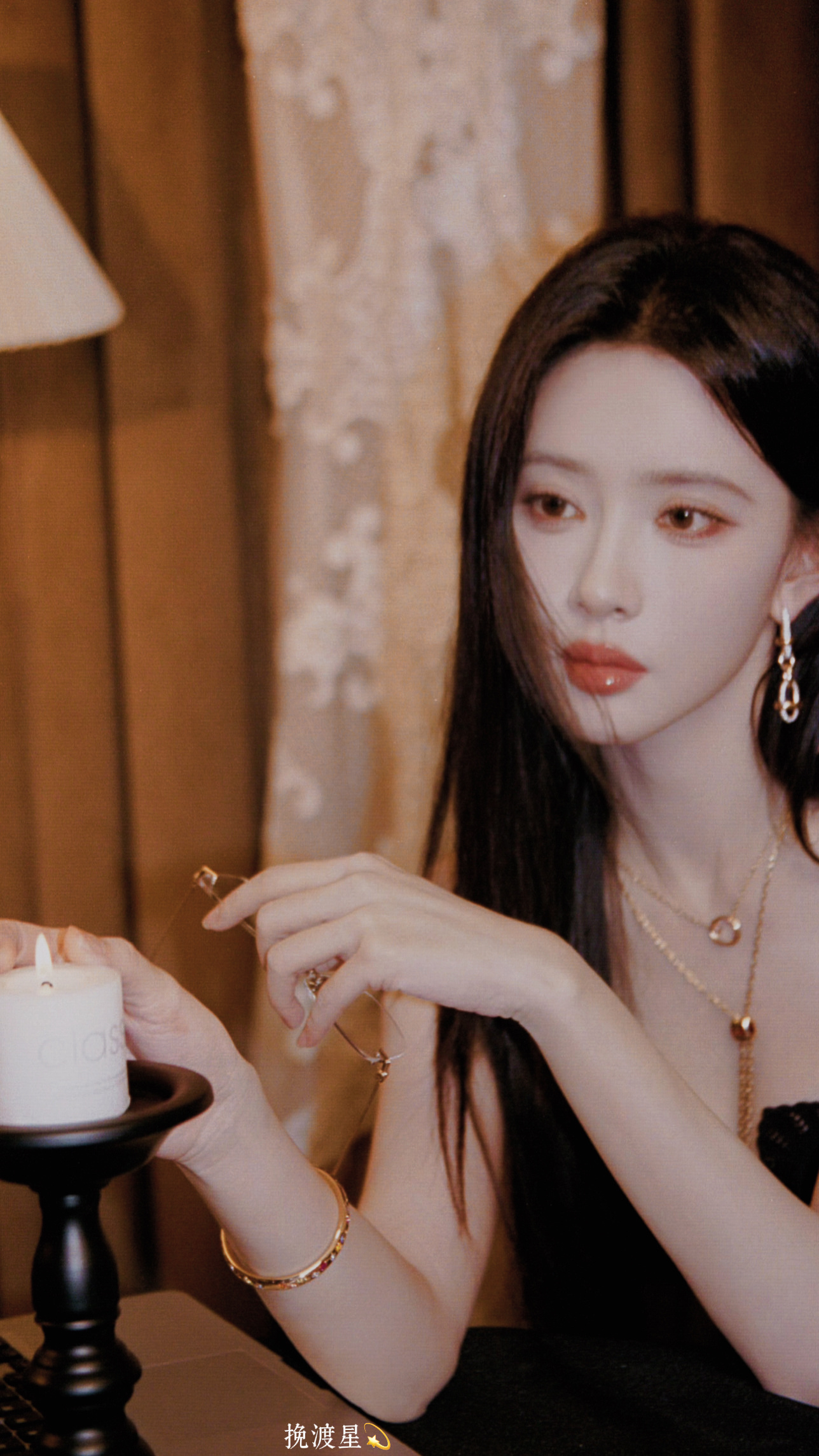 孟子义有一种淡淡的忧伤感｜孟子义wink和巧克力wink精英姐感·🕶️ 