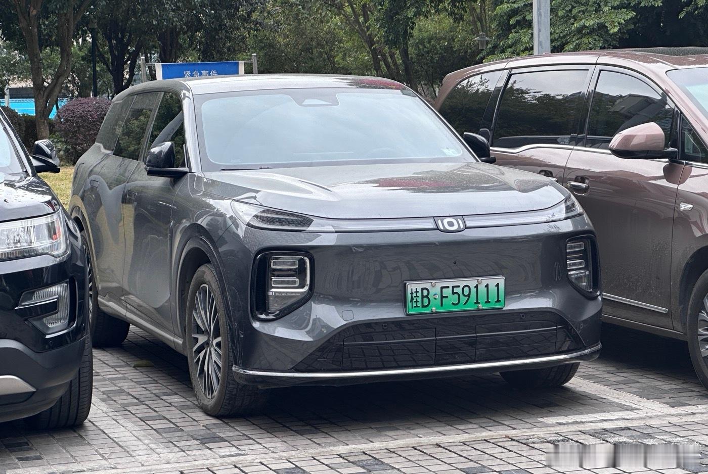 长安汽车52.67亿元定增获批8月30日晚，长安汽车公告称，中国证监会同意其向间