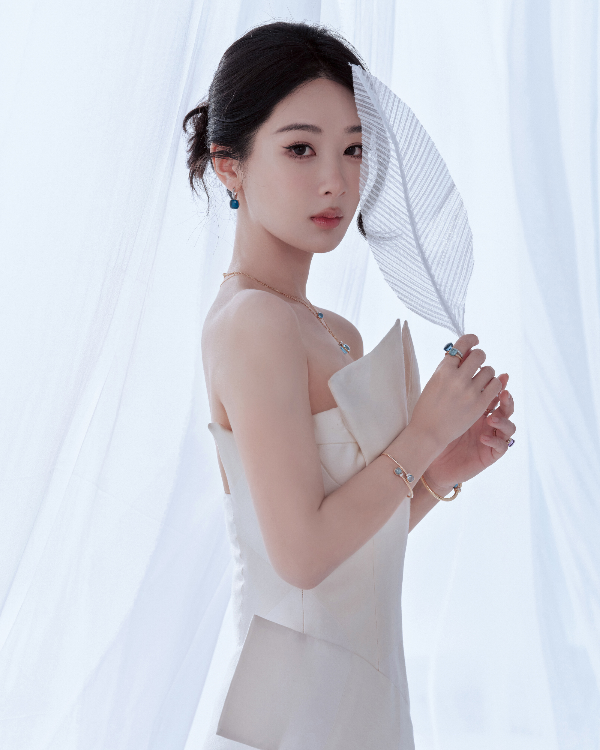 杨紫杨紫家业 💜 杨紫李祯我的所有不远万里 皆为你所奔赴           