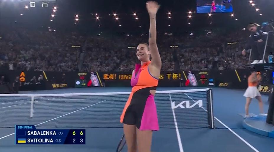 网球有約｜萨巴伦卡连续四年晋级澳网决赛💥

澳网2026 女单半决赛，两届赛会