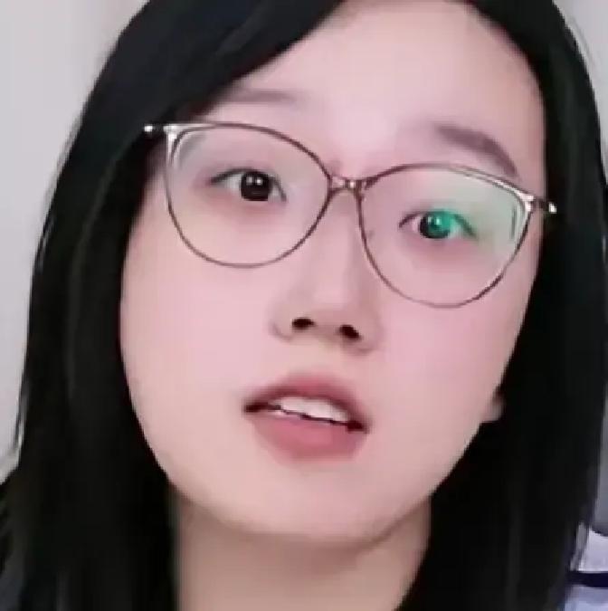 怀孕五个月，非要住三十万的月子中心。

老公一年挣十二万，三年工资搭进去，也就够