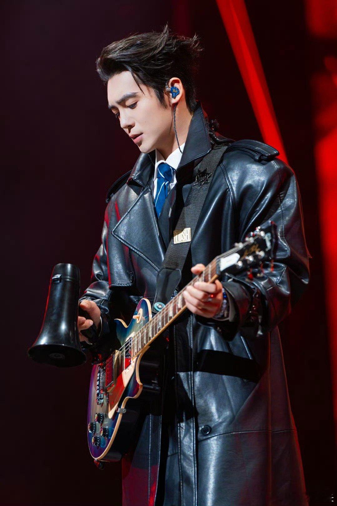 于适官宣扬州枣林湾音乐节扬州枣林湾音乐节官宣阵容 于适官宣新的音乐节了！又能看到