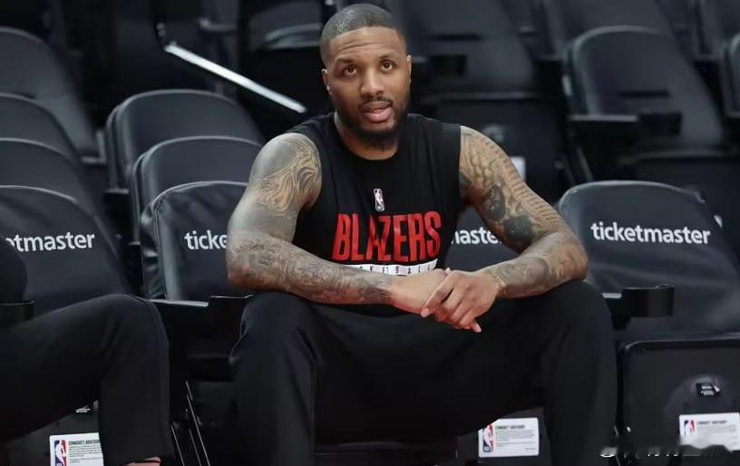 【开拓者vs马刺伤病报告:利拉德缺席,马刺全员健康】        明日NBA季